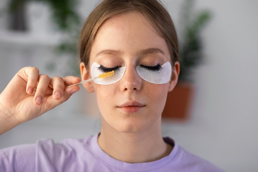 eyelid tape